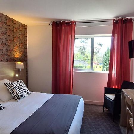 Brit Hotel Le Cygne Saint-Hilaire-du-Harcouët 外观 照片