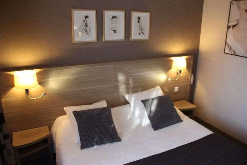 Brit Hotel Le Cygne Saint-Hilaire-du-Harcouët 客房 照片