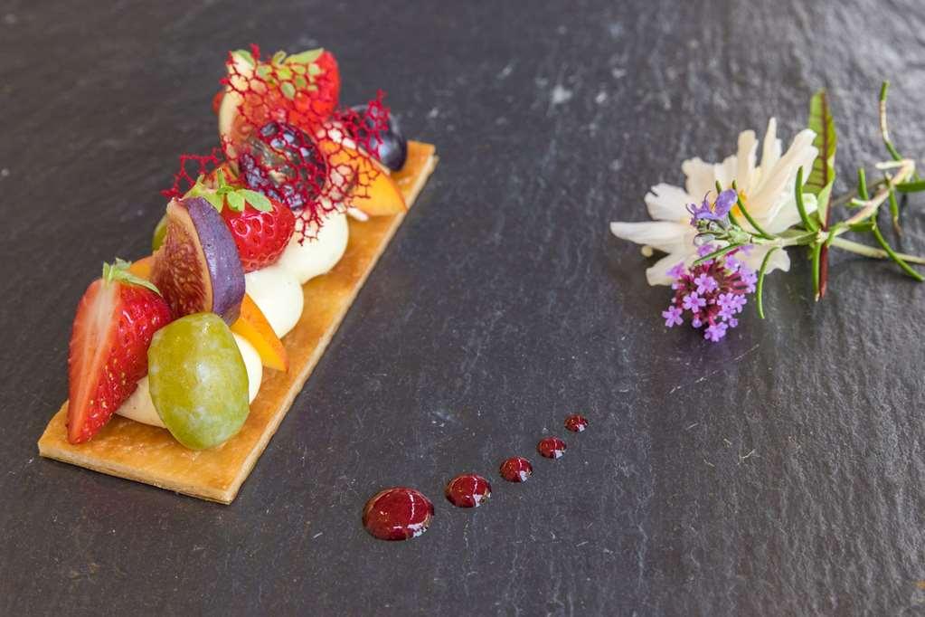 Brit Hotel Le Cygne Saint-Hilaire-du-Harcouët 餐厅 照片