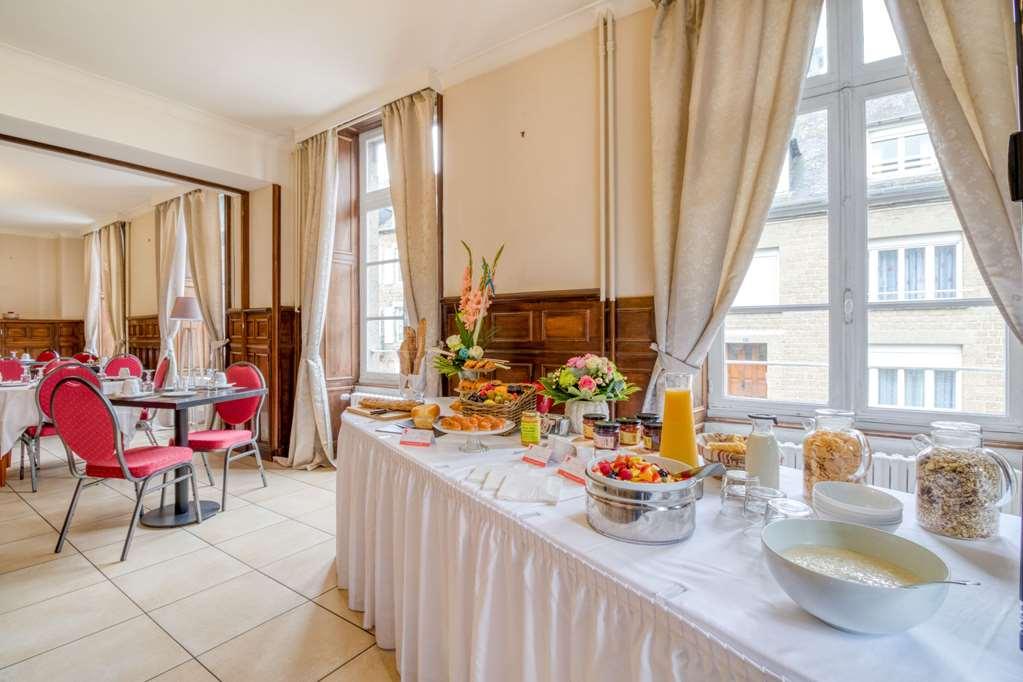 Brit Hotel Le Cygne Saint-Hilaire-du-Harcouët 餐厅 照片