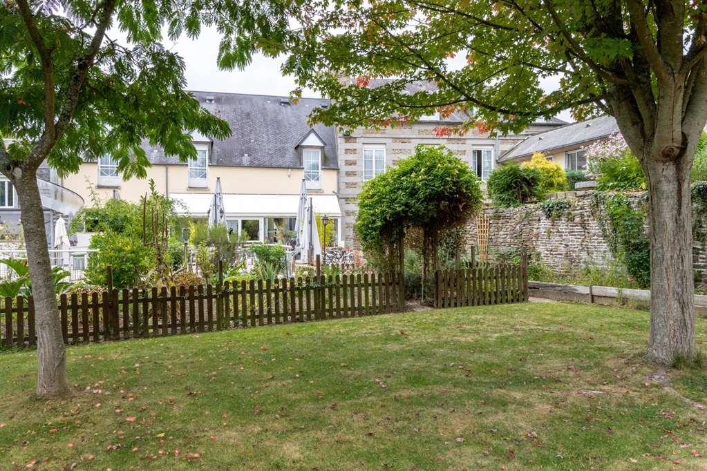 Brit Hotel Le Cygne Saint-Hilaire-du-Harcouët 外观 照片