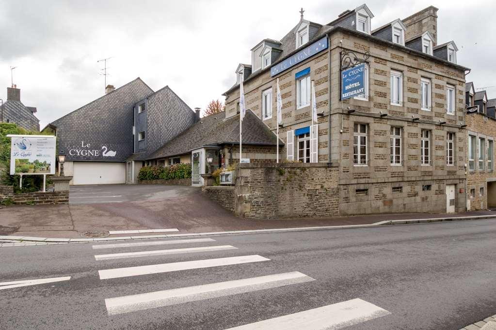 Brit Hotel Le Cygne Saint-Hilaire-du-Harcouët 外观 照片