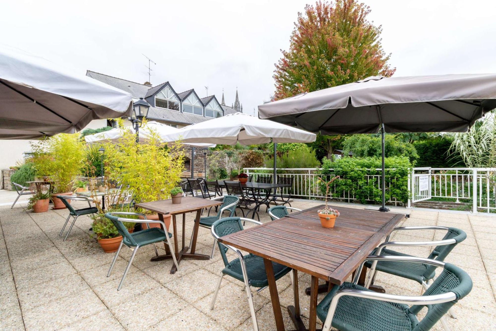 Brit Hotel Le Cygne Saint-Hilaire-du-Harcouët 外观 照片