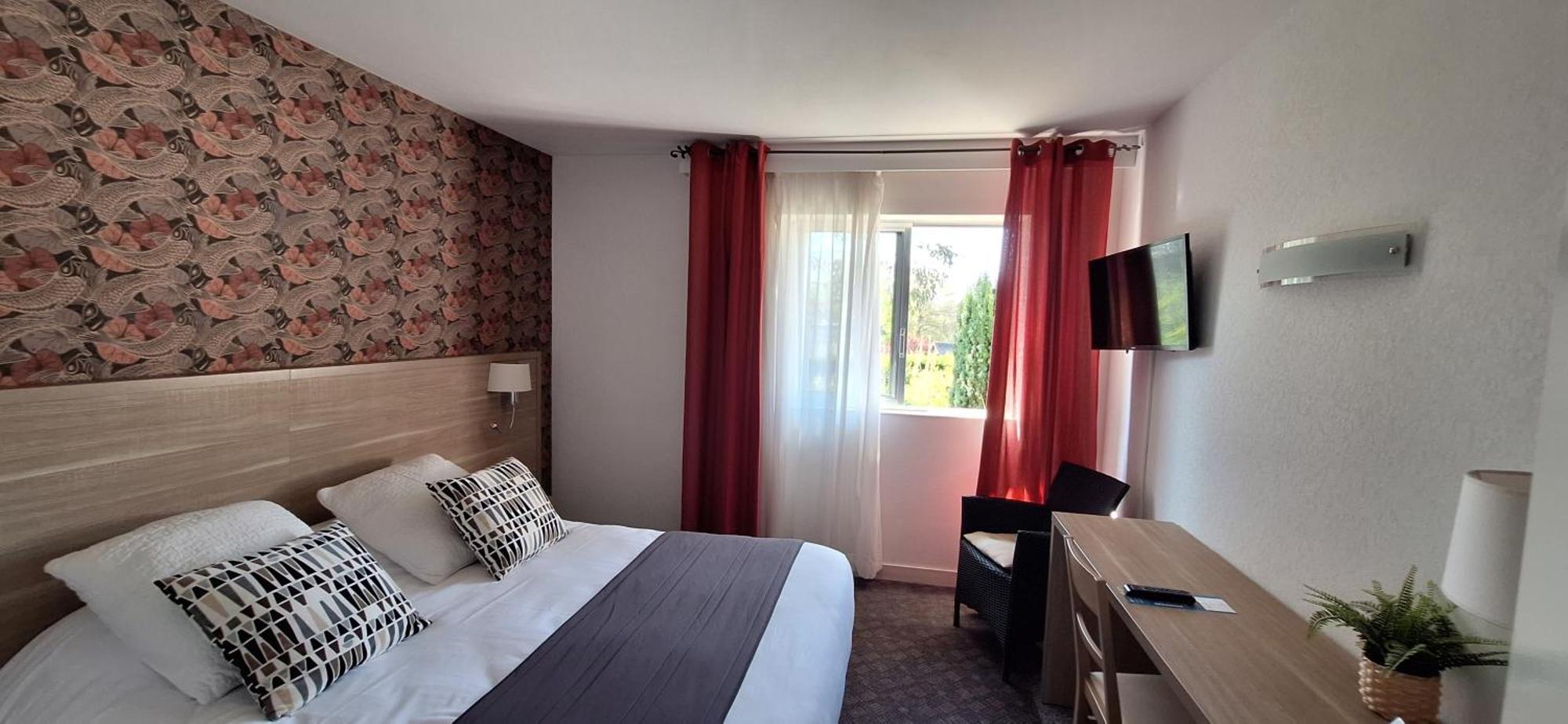 Brit Hotel Le Cygne Saint-Hilaire-du-Harcouët 外观 照片